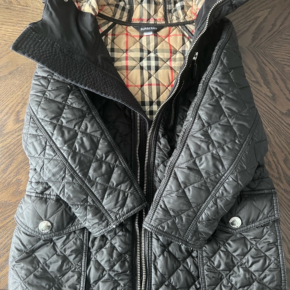 Unisex kids,  Black Burberry dress jacket size 6.